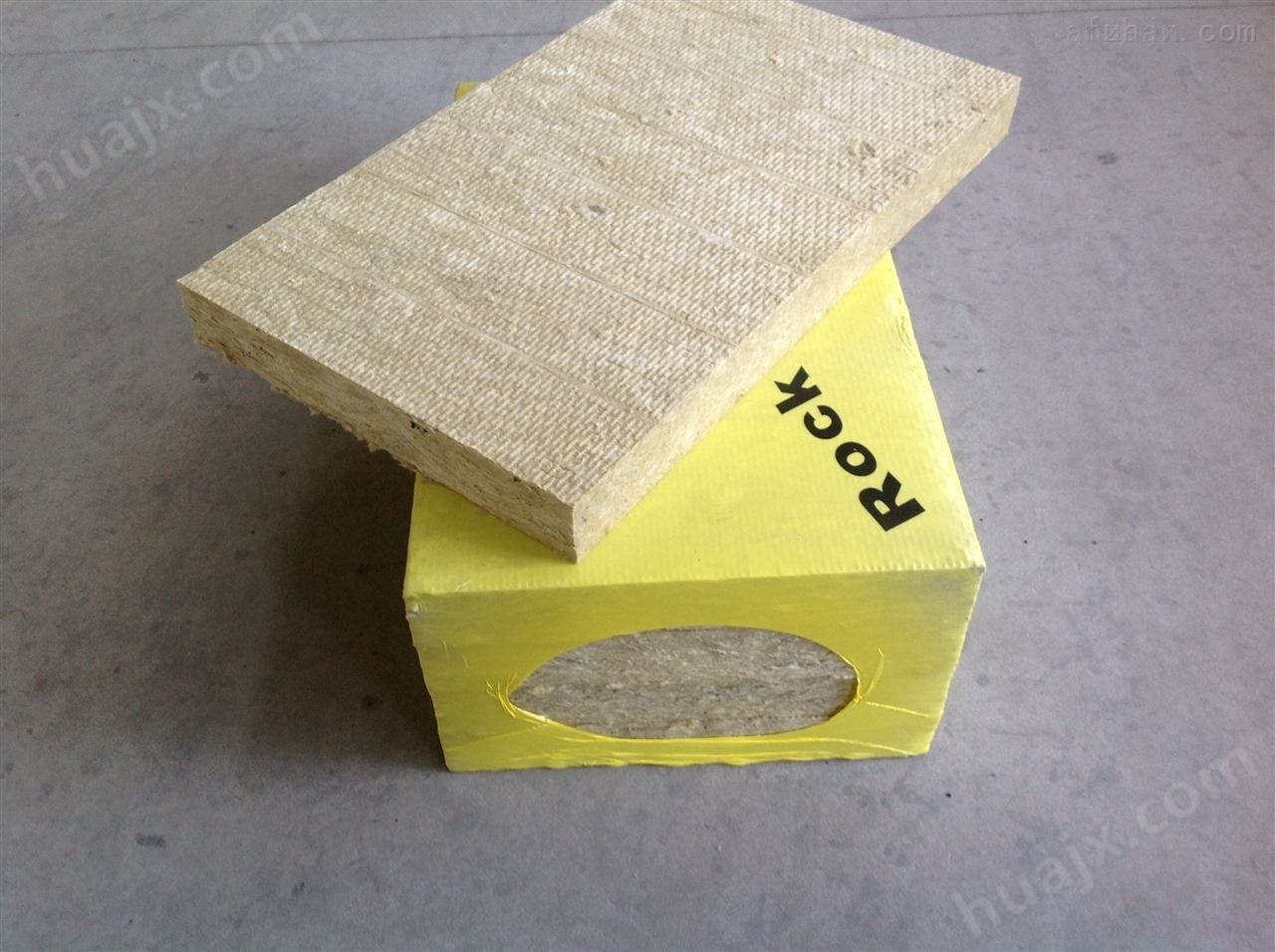 优质岩棉保温板货源