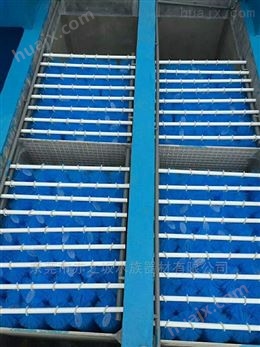 鱼池过滤毛刷使用批发蓝色不锈钢毛刷80cm