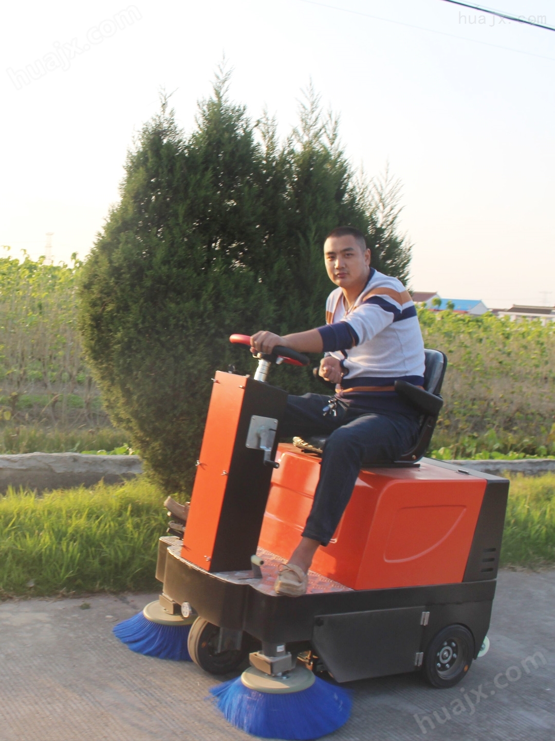 西安小区物业用扫地机 嘉航驾驶式扫地车